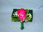 01I Boutonniere